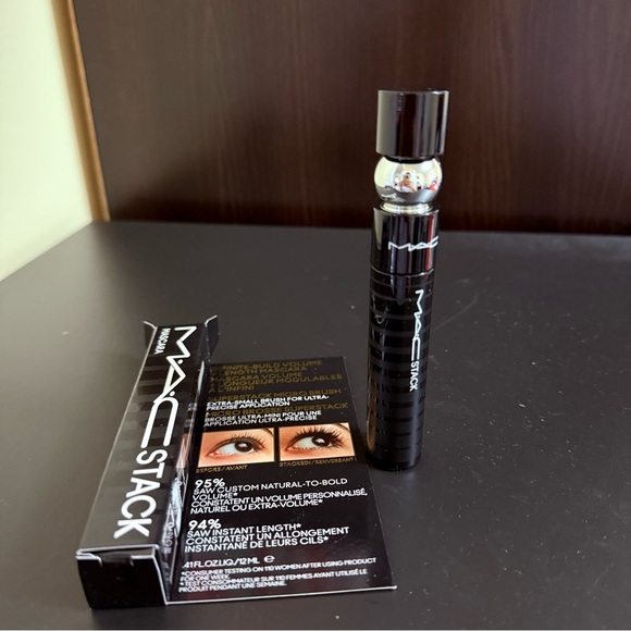 MAC Cosmetics Stack Mascara - Black - Picture 2 of 4